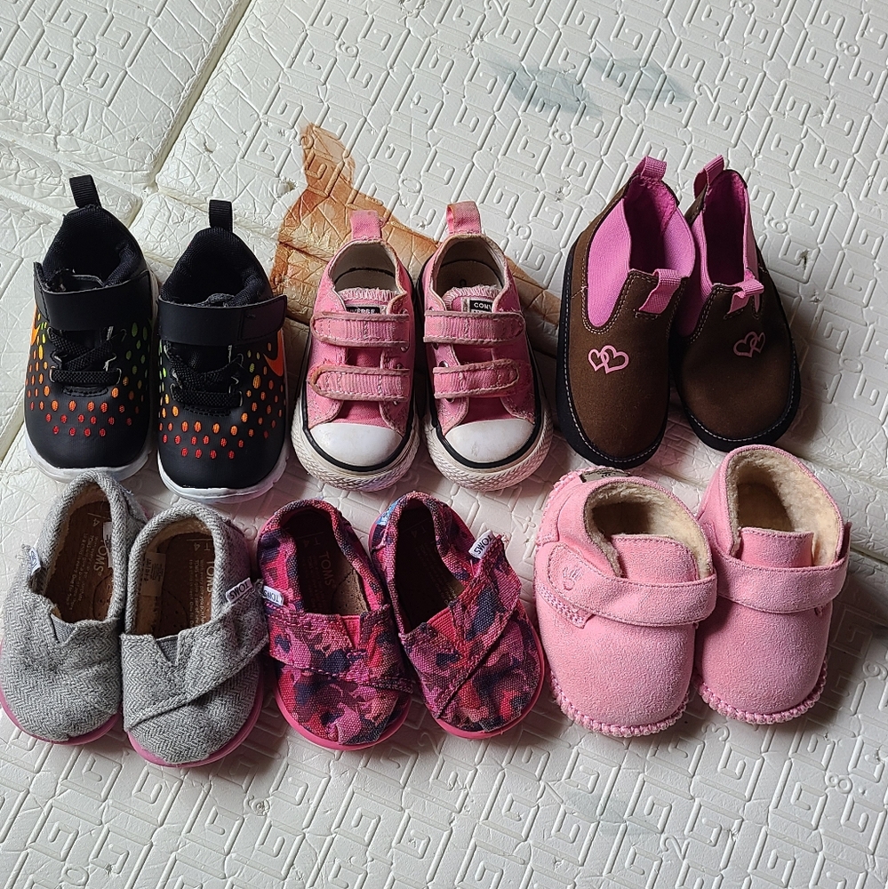 Nike Toms Baby Toddler Shoe Bundle size 3-4